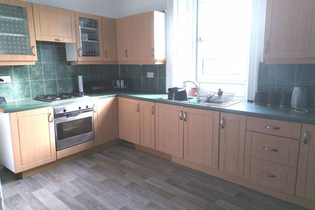 Flat 1, 6, Bank Street, Kilbirnie photo 4