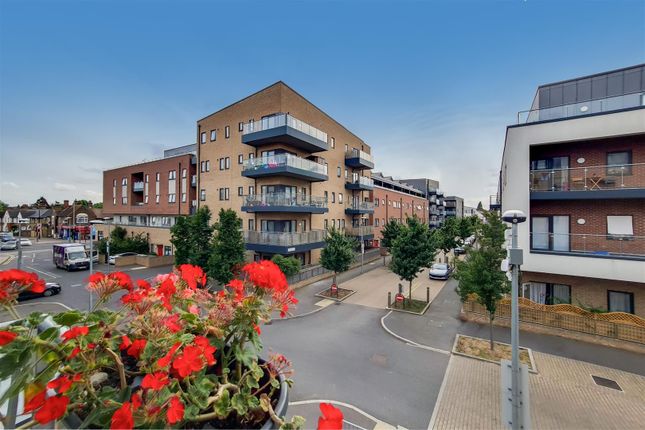 2 bed flat for sale in Thornbury Way, London E17
