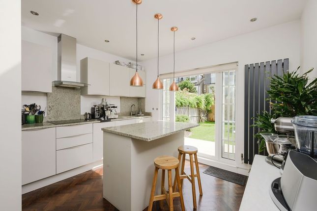78, Carlton Park Avenue, London photo 2