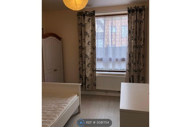 Gower House Morecambe Street, London photo 5