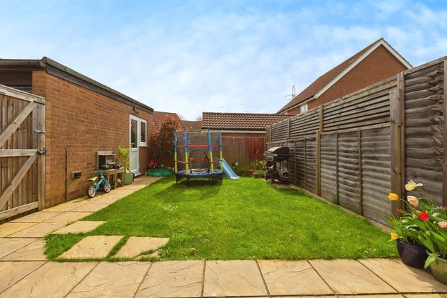 End terrace house for sale in Isis Close, Hawkslade, Aylesbury