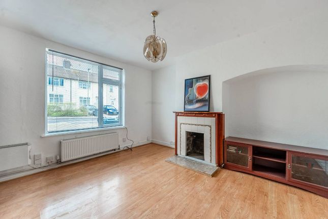 Thumbnail Semi-detached house to rent in Littlefield Road, Edgware