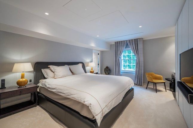 Flat for sale in Inverforth House, North End Way, Hampstead