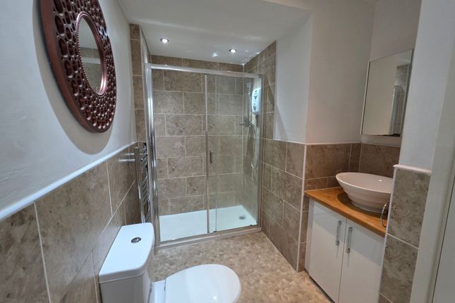 Flat 18, Pembroke Place Pier Street, Swansea photo 4