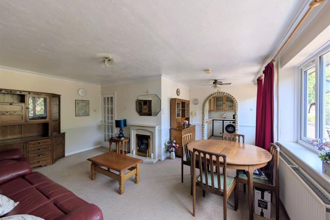 43, Arundel Close, Gloucester photo 2