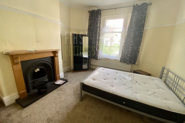 Thumbnail End terrace house to rent in College Avenue, Highfields