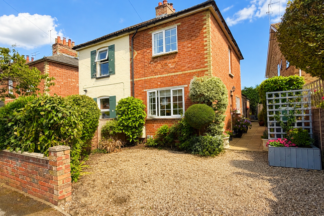 3-bed house on 6, Rorkes Drift, Camberley, £425,000