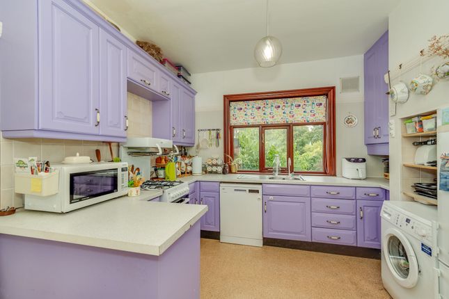 9 Parkhead Road, Sheffield photo 2