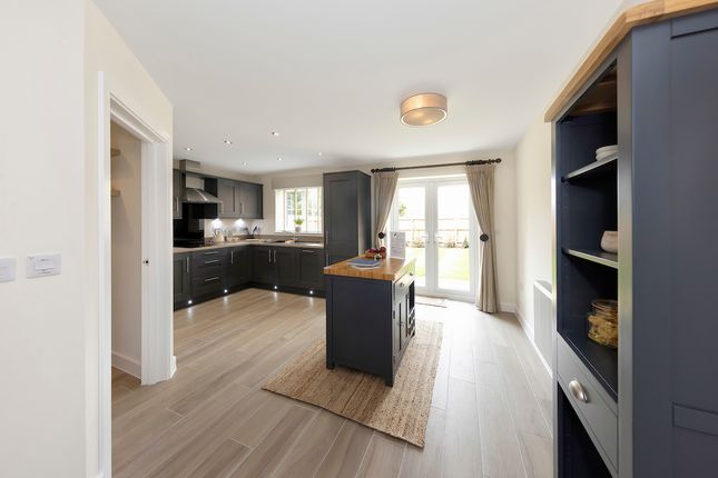 The Severn, Harrington Drive, Crowland photo 3