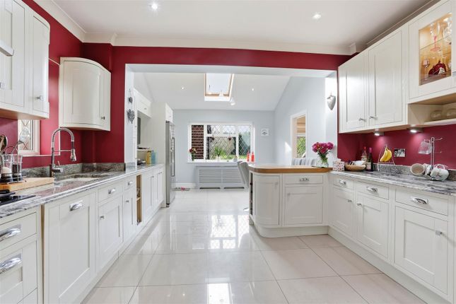 8, Northey Avenue, Surrey photo 4