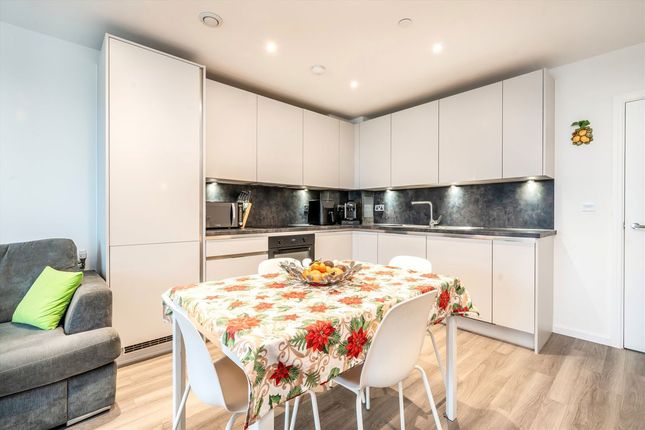 Flat 33, Redmond House, 6, Selbourne Avenue, Hounslow photo 3
