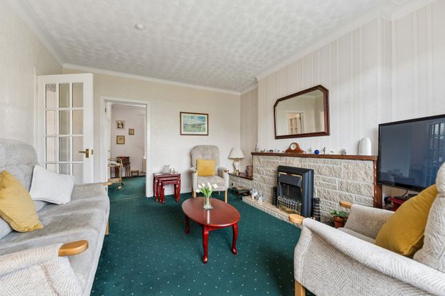 17, Douglas Drive, Glasgow photo 4