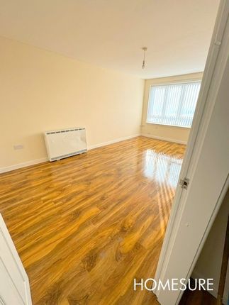 55 Mill View - Living Room