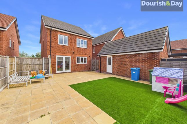 5 Beech Tree Close, Wolverhampton photo 4