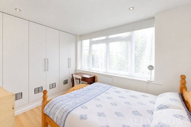 45, Lynton Road, Crouch End photo 2