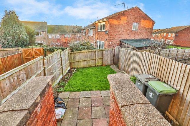 4, Larch Crescent, NOTTINGHAM photo 4