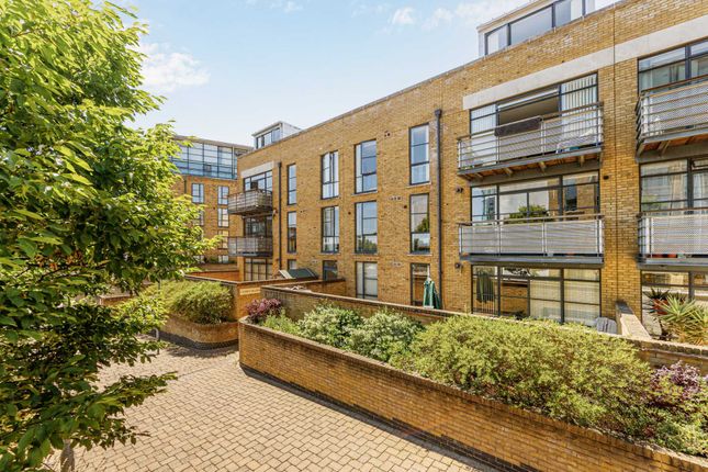 Thumbnail Flat for sale in Town Meadow, Brentford