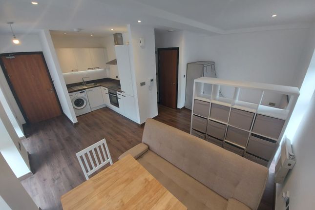 56 Park Street, Luton photo 2