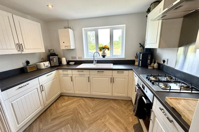 29, Deans Hill, Chepstow photo 2