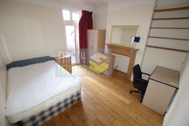 Clarendon Park Road, Leicester photo 3