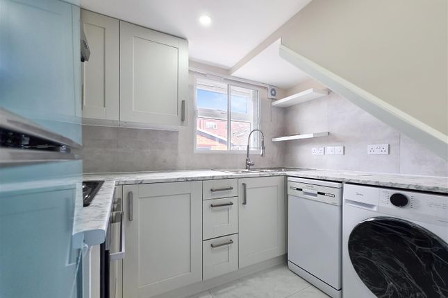 28, Southern Road, London photo 3