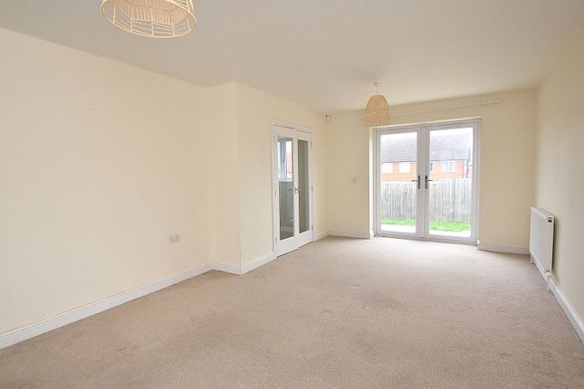 11, Collingham Close, Somerset photo 2