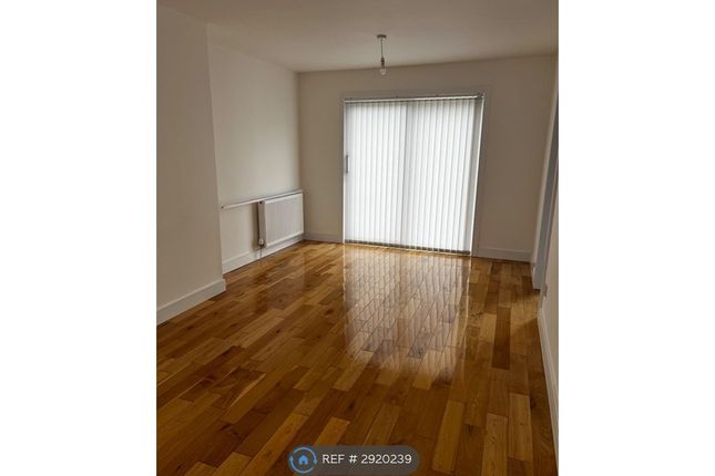 Cullen Crescent, Kirkcaldy photo 4