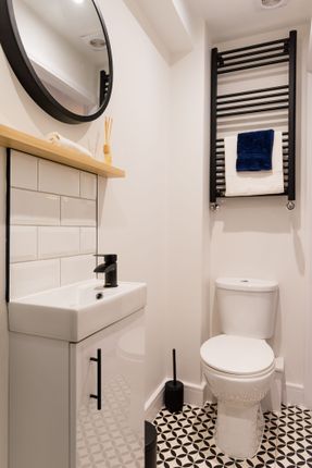 Room 3, 46 Wild Street, Derby photo 3
