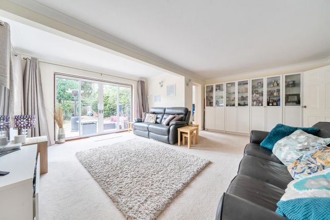 348, Hursley Road, Chandler's Ford photo 2