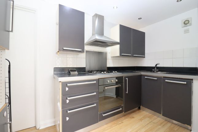 11 Springfield Court, Springfield Road, Kingston Upon Thames photo 4