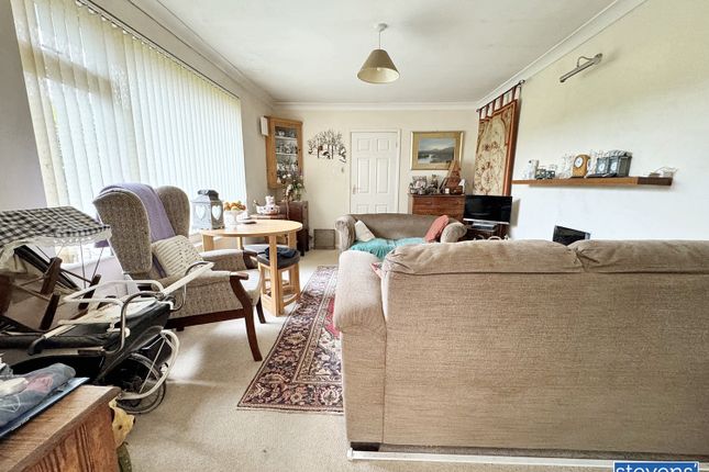 8, Leeze Park, Okehampton photo 4