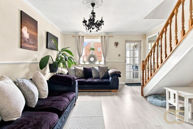 13 Leaforis Road, Cheshunt, Hertfordshire photo 2