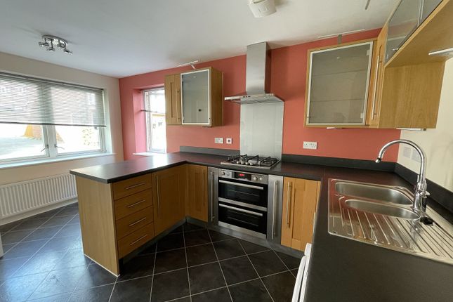 8, Peck Court, Milton Keynes photo 3