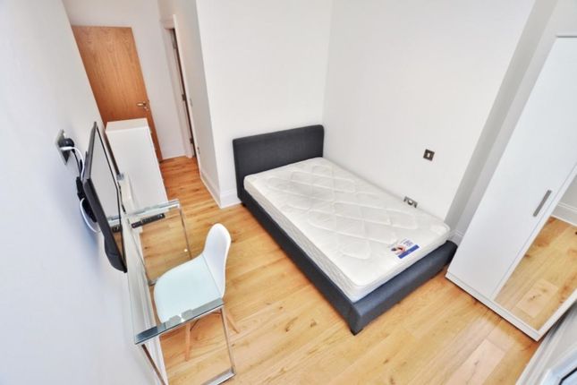 Flat to rent in E0I Chaucer Building, Grainger Street, Newcastle Upon Tyne, Tyne And Wear