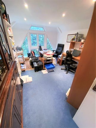 Detached house to rent in Cedars Close, Hendon