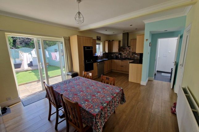 9, Carter Avenue, Exmouth photo 3