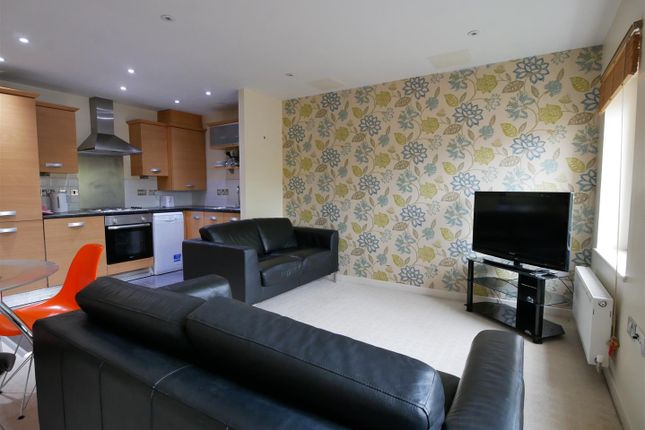 16 Vesta House, Olympian Court, York photo 4