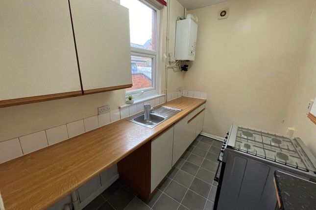 Terraced house to rent in Bridge Road, Leicester