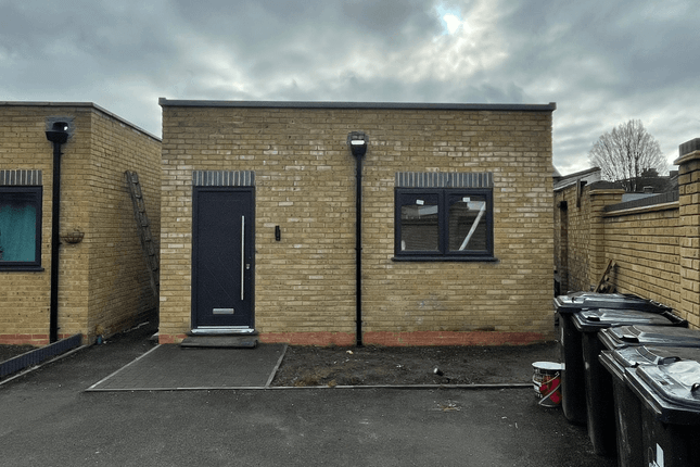 Thumbnail Detached bungalow to rent in Norwood Road, Southall