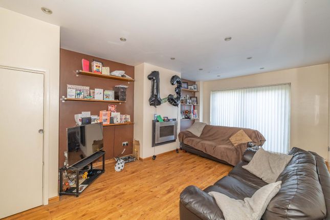 21, Oaklands Way, Canterbury photo 2