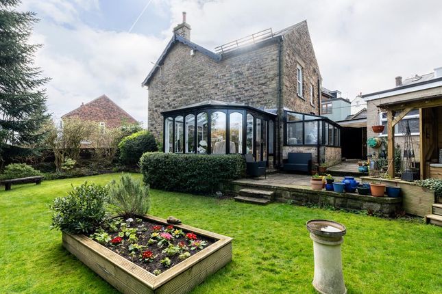 Thumbnail Detached house for sale in Hallowes Lane, Dronfield
