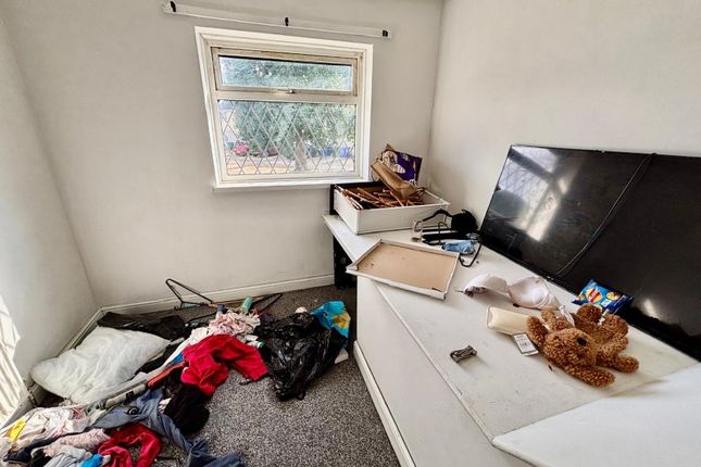 14 Stubbins Hill, Edlington photo 4