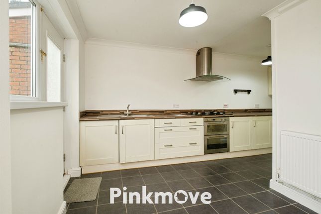 6, Ludlow Close, Cwmbran photo 4