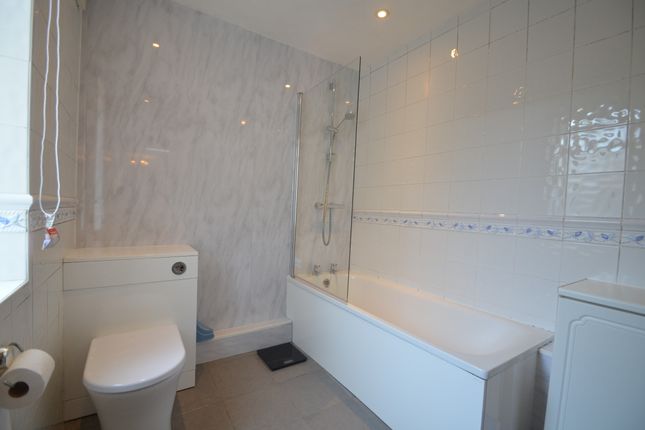 Room 3, 53, North Street, Egham photo 4