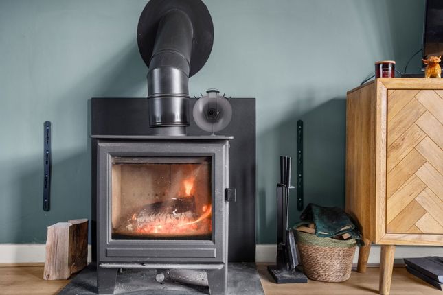 Pickwick Cottage, Swan Lane, Cheltenham photo 3
