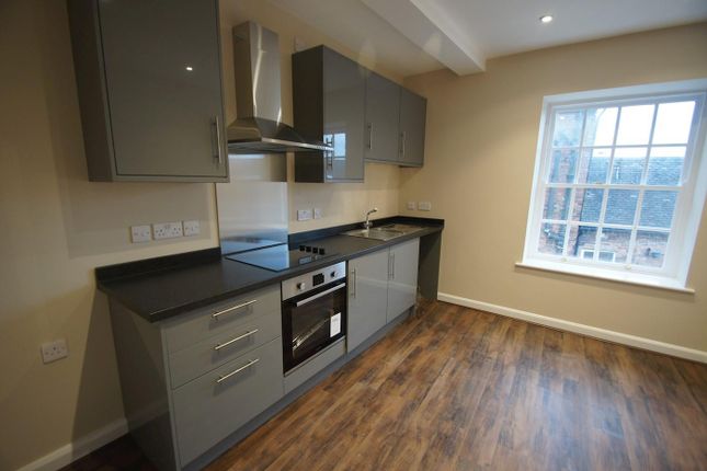 Flat to rent in Mill Street, Cannock