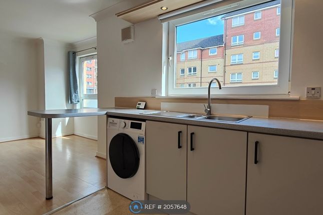Flat to rent in Hillfoot Street, Glasgow
