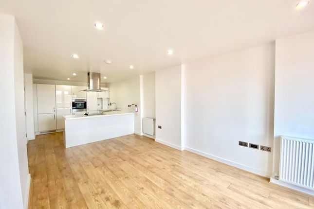 6 Roman House, Ossory Road, London photo 4