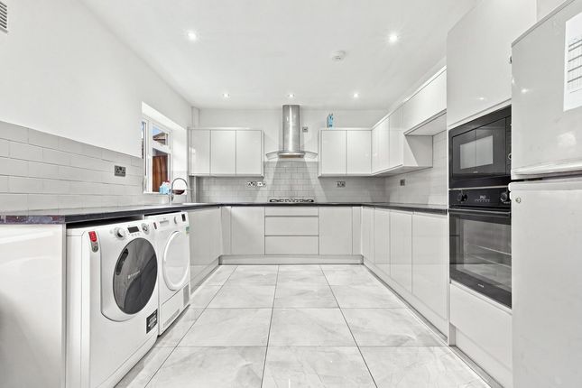 274, Prince Avenue, Westcliff-on-sea photo 4