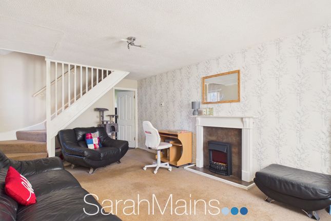 7 Dereham Court, Newcastle Upon Tyne photo 2